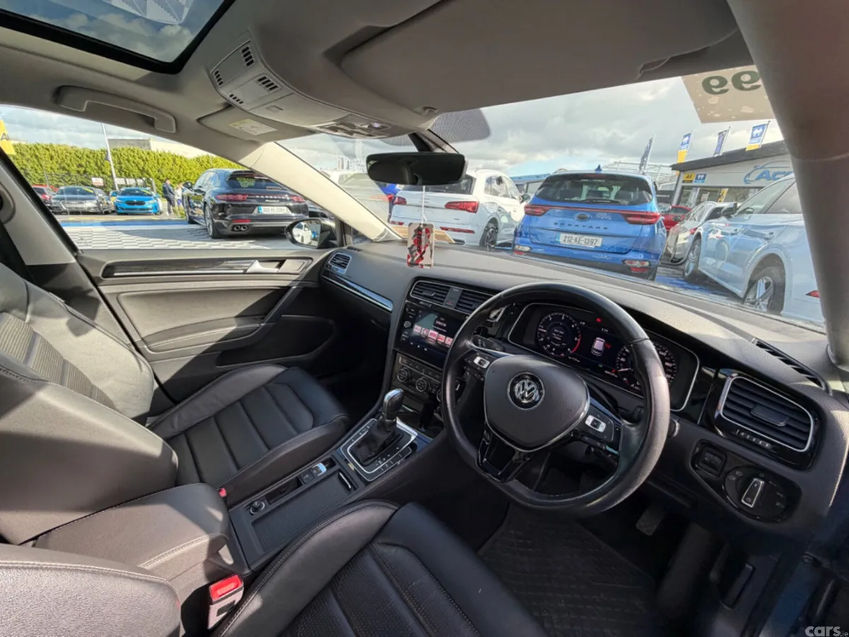 Volkswagen Golf Hatchback, Diesel, 2017, Grey