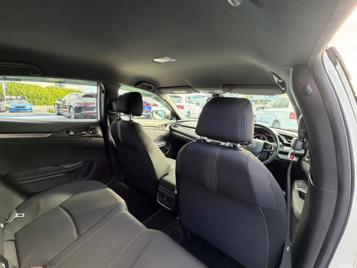 Honda Civic Hatchback, Petrol, 2019, White