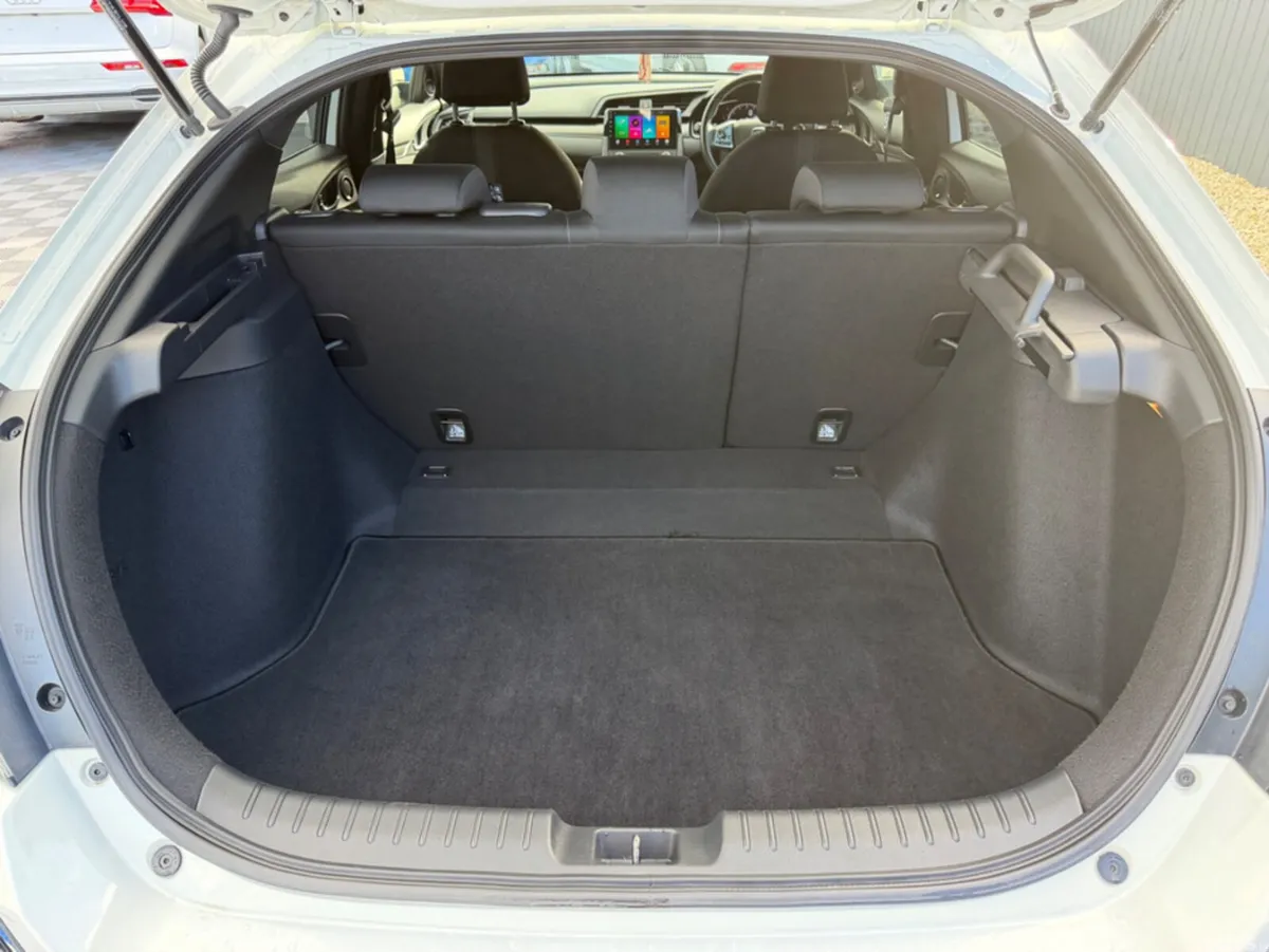Honda Civic Hatchback, Petrol, 2019, White