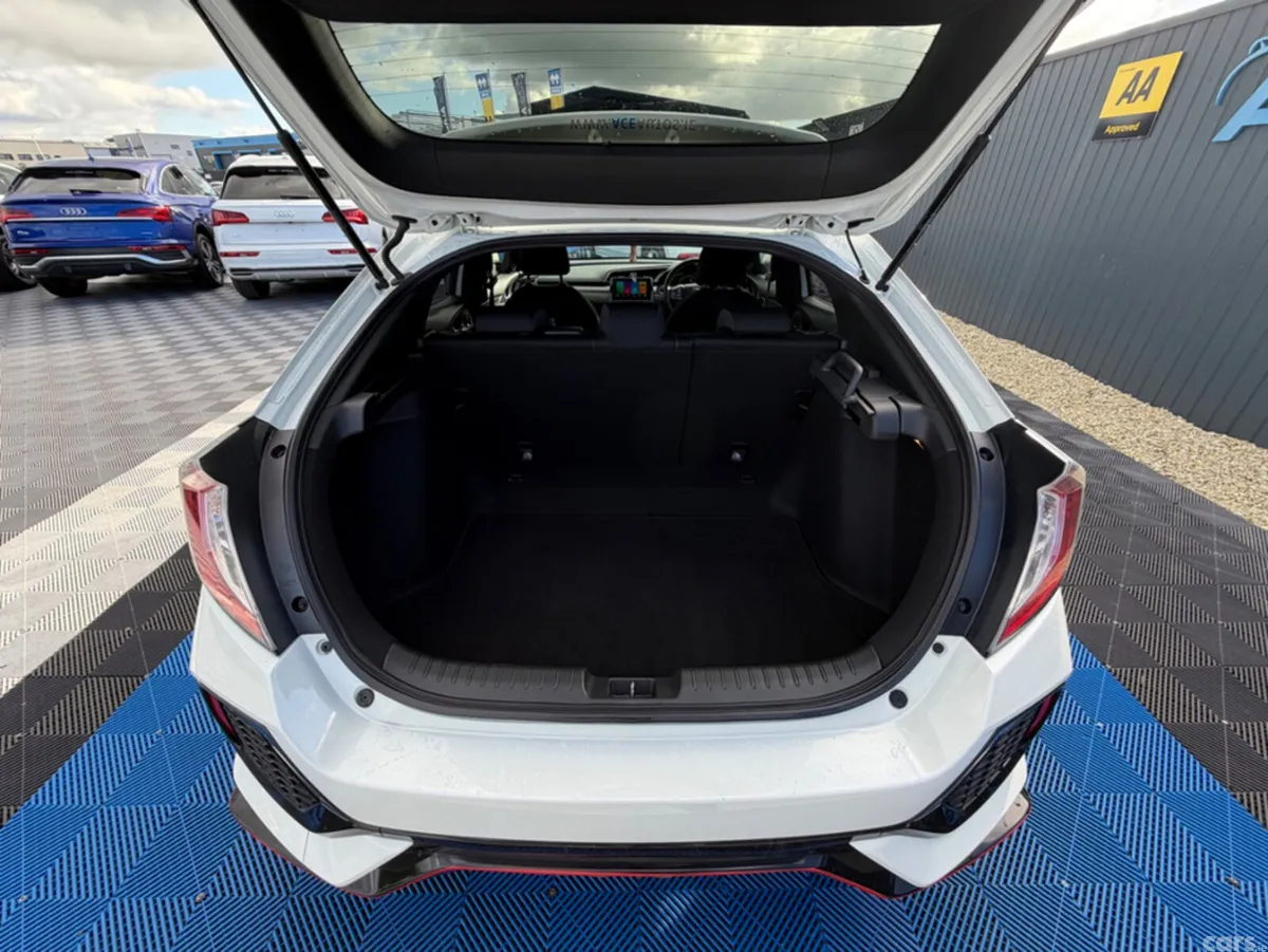 Honda Civic Hatchback, Petrol, 2019, White