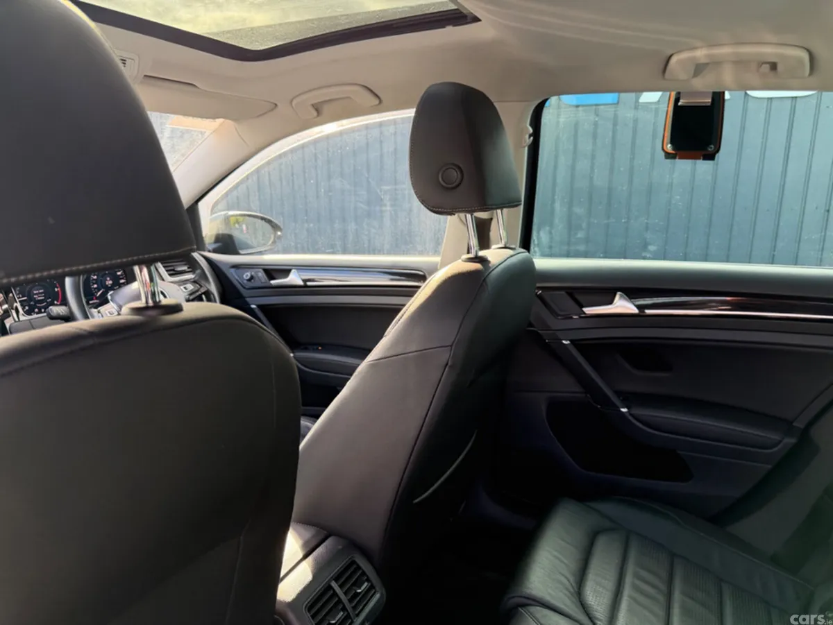 Volkswagen Golf Hatchback, Diesel, 2017, Grey
