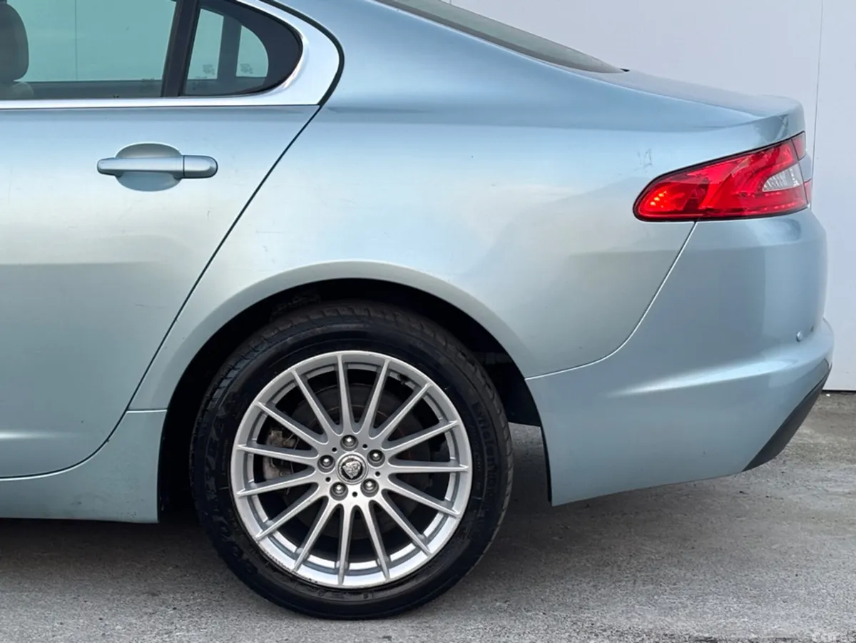 Jaguar XF Saloon, Diesel, 2012, Blue