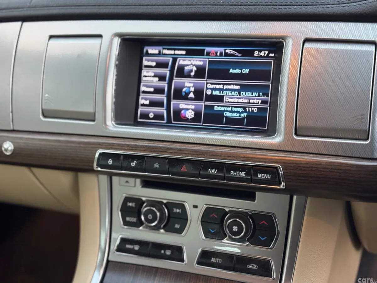 Jaguar XF Saloon, Diesel, 2012, Blue