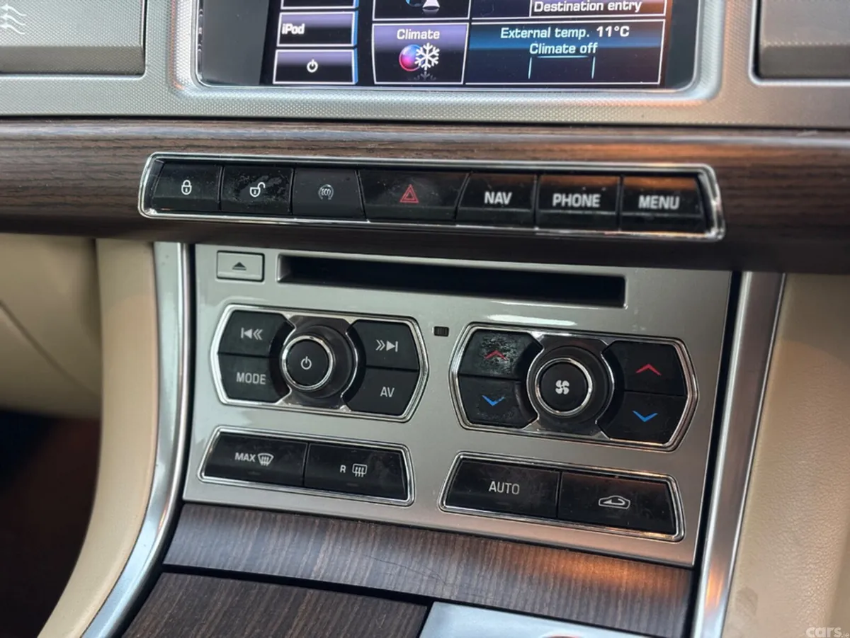 Jaguar XF Saloon, Diesel, 2012, Blue
