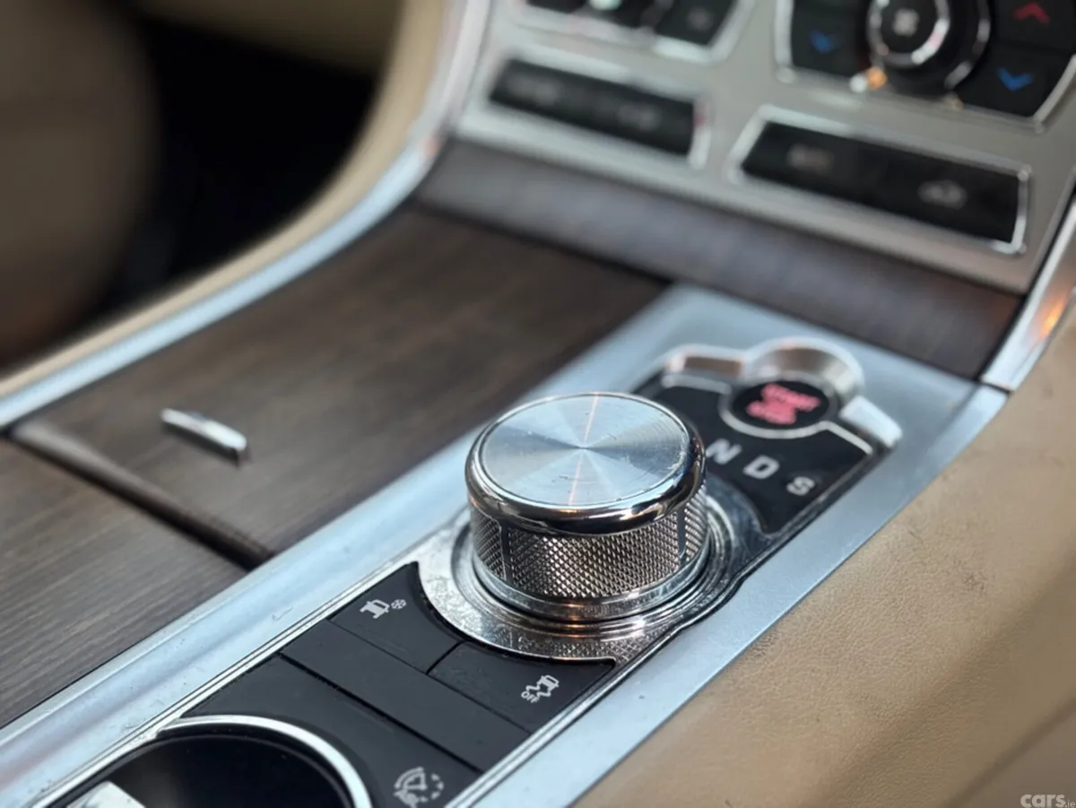 Jaguar XF Saloon, Diesel, 2012, Blue