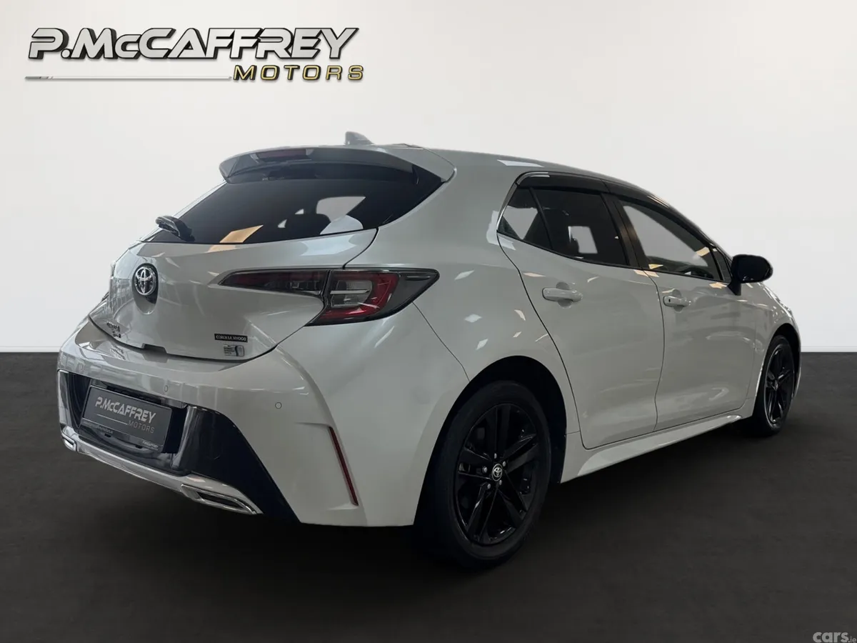 Toyota Corolla Hatchback, Petrol Hybrid, 2021, White