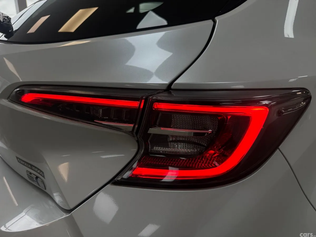 Toyota Corolla Hatchback, Petrol Hybrid, 2021, White