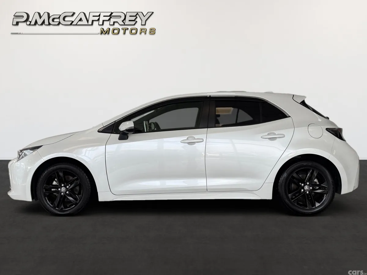 Toyota Corolla Hatchback, Petrol Hybrid, 2021, White