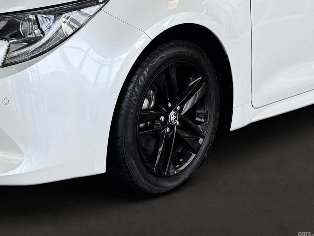 Toyota Corolla Hatchback, Petrol Hybrid, 2021, White