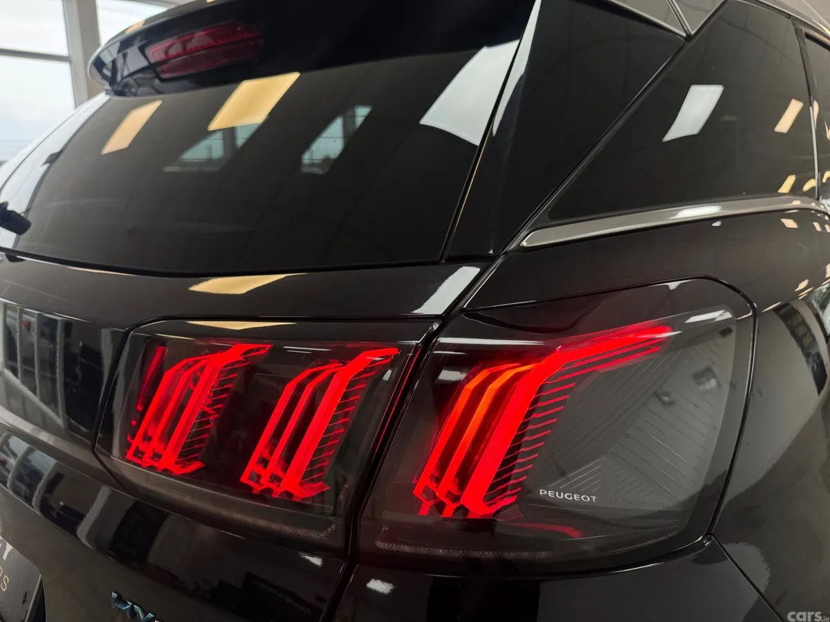 Peugeot 3008 SUV, Petrol Plug-in Hybrid, 2021, Black