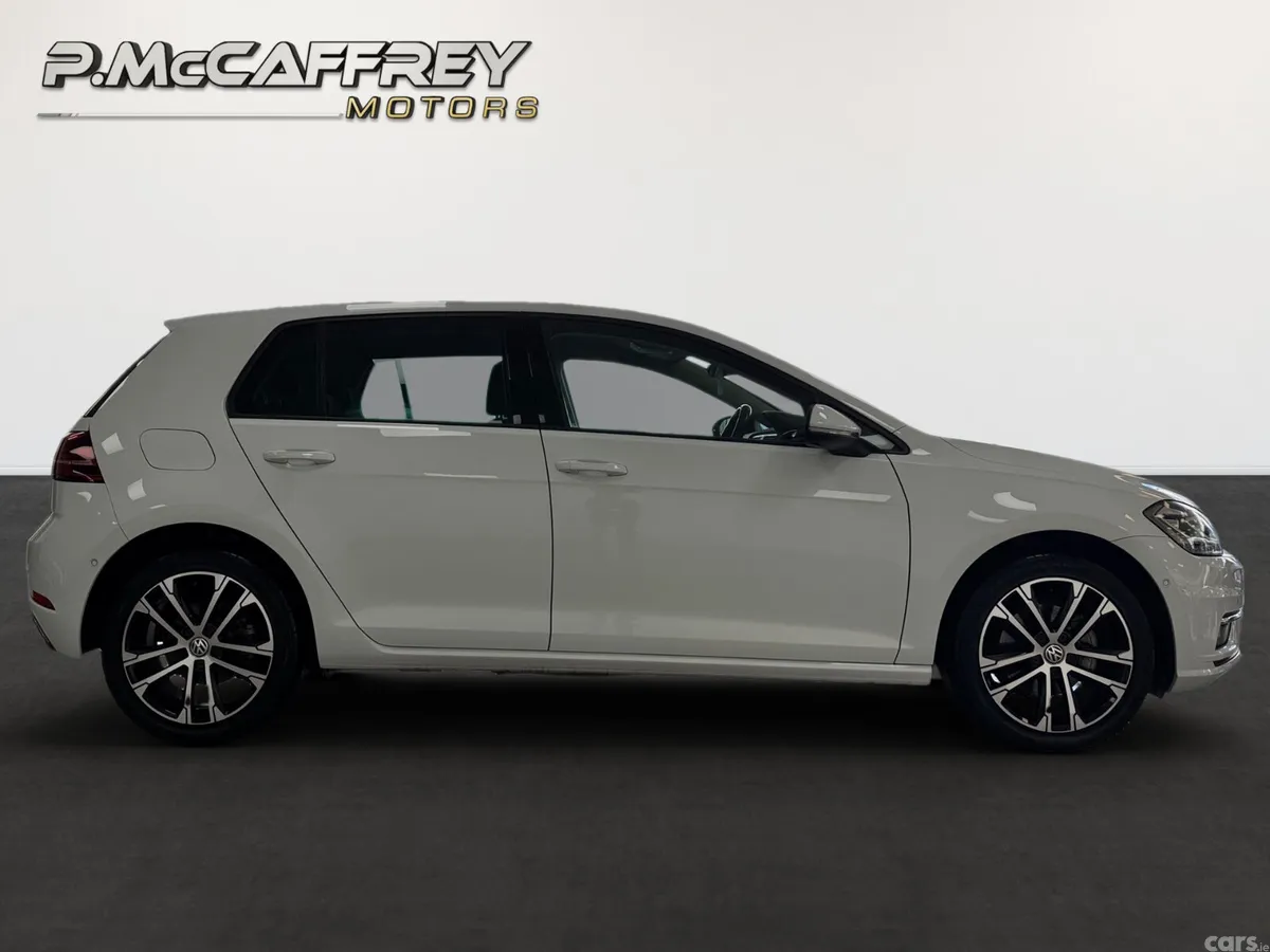 Volkswagen Golf Hatchback, Diesel, 2019, White