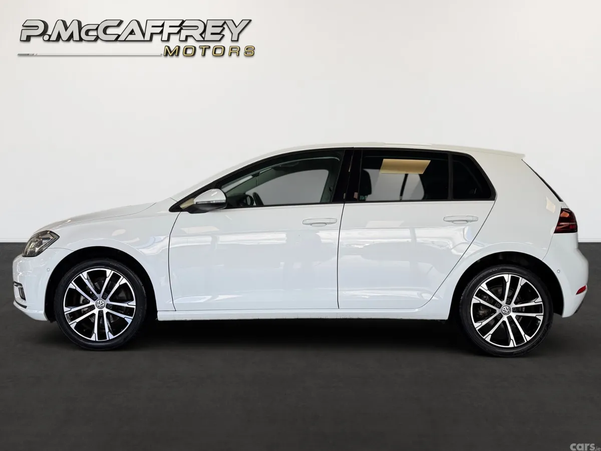Volkswagen Golf Hatchback, Diesel, 2019, White