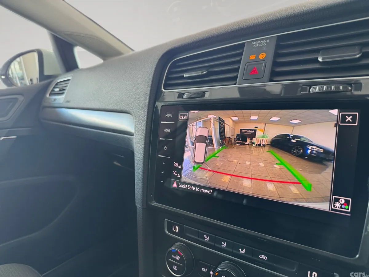 Volkswagen Golf Hatchback, Diesel, 2019, White
