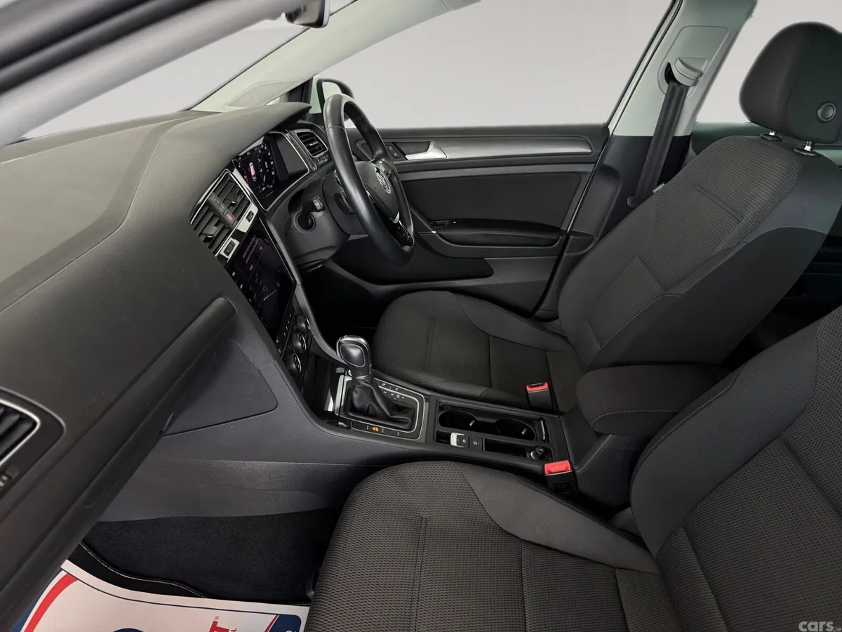 Volkswagen Golf Hatchback, Diesel, 2019, White