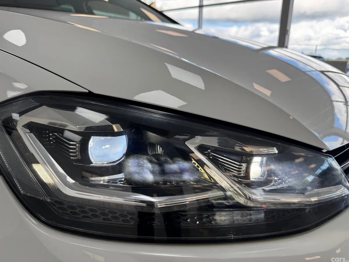 Volkswagen Golf Hatchback, Diesel, 2019, White