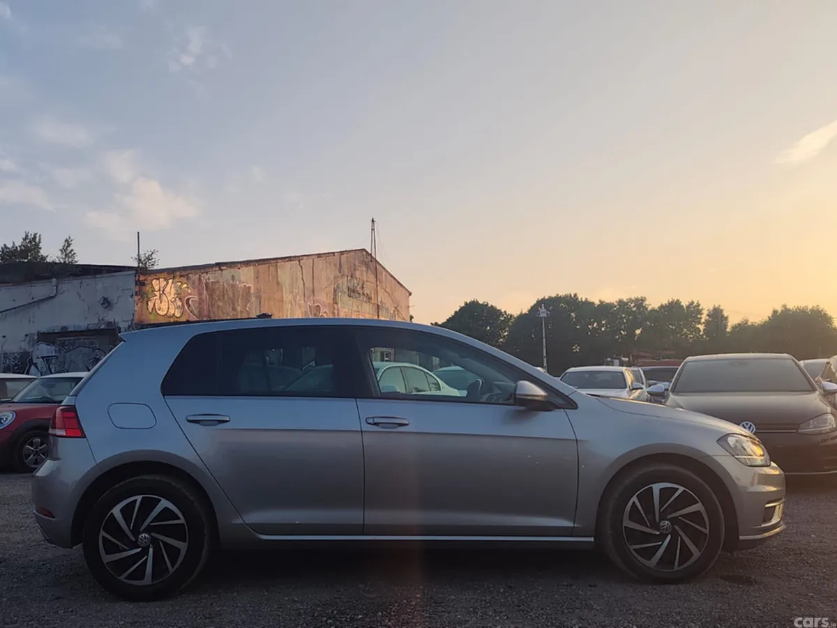 Volkswagen Golf Hatchback, Diesel, 2019, Silver