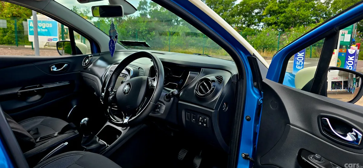Renault Captur Hatchback, Diesel, 2015, Blue