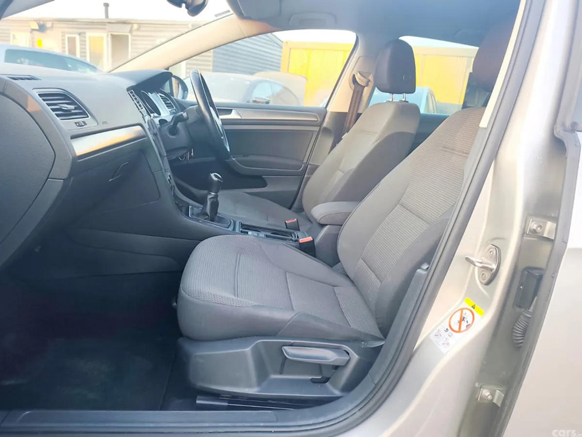 Volkswagen Golf Hatchback, Diesel, 2019, Silver