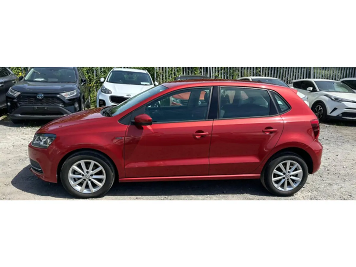 Volkswagen Polo Hatchback, Petrol, 2015, Red