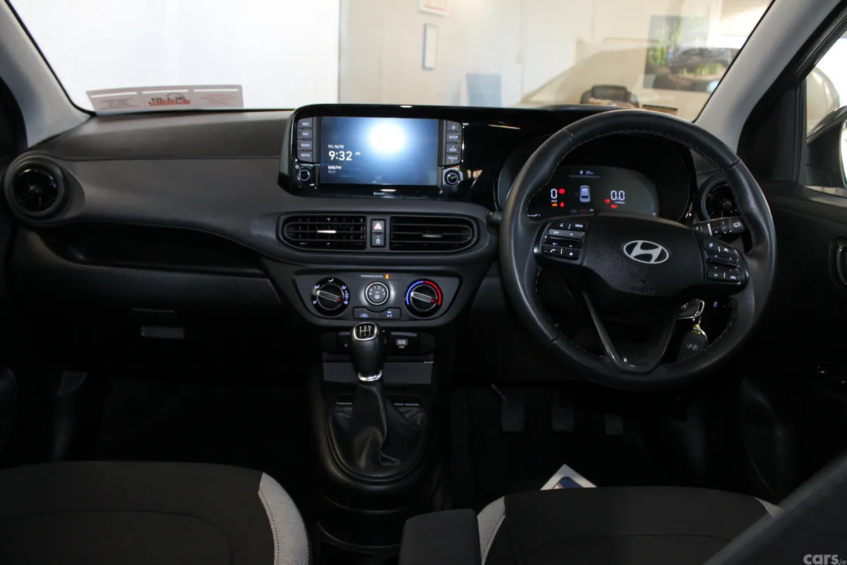 Hyundai i10 Hatchback, Petrol, 2024, Grey