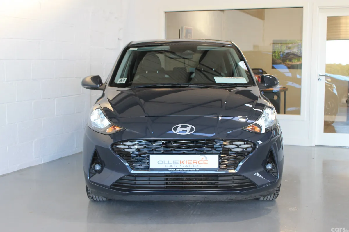 Hyundai i10 Hatchback, Petrol, 2024, Grey