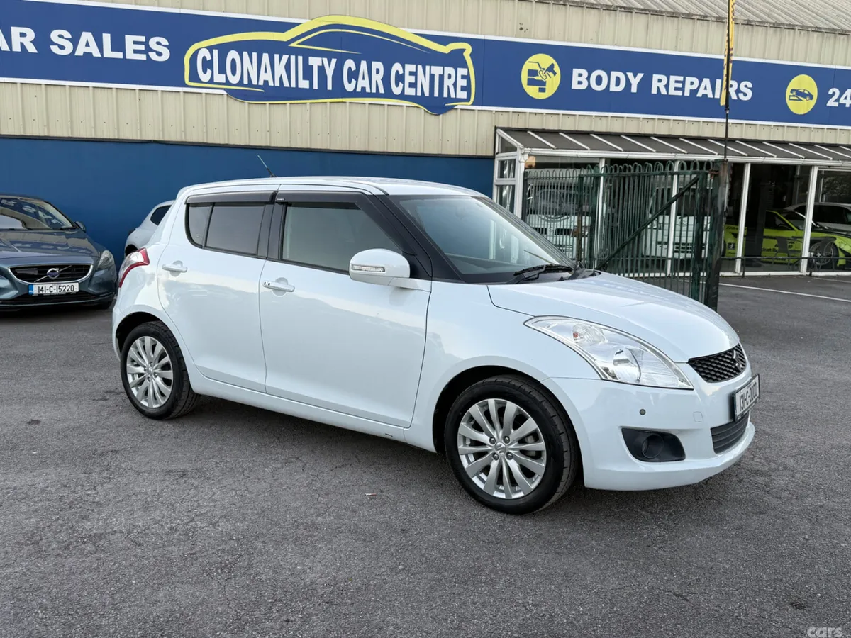Suzuki Swift Hatchback, Petrol, 2013, White
