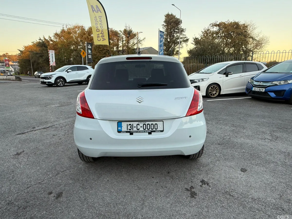 Suzuki Swift Hatchback, Petrol, 2013, White
