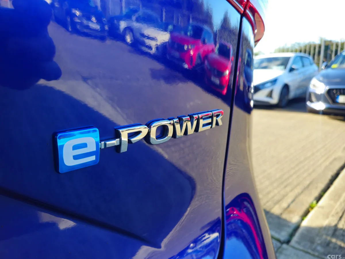 Nissan Qashqai MPV, Petrol, 2024, Blue