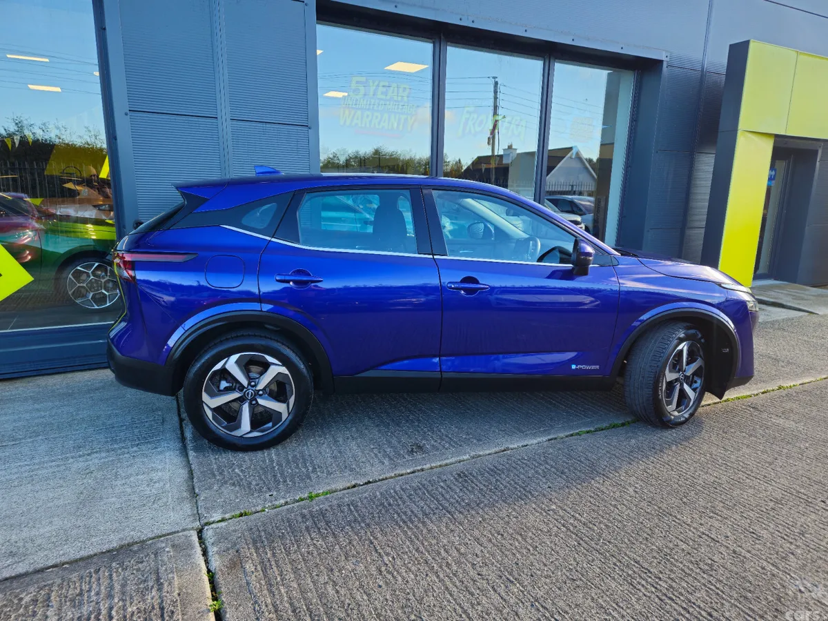 Nissan Qashqai MPV, Petrol, 2024, Blue
