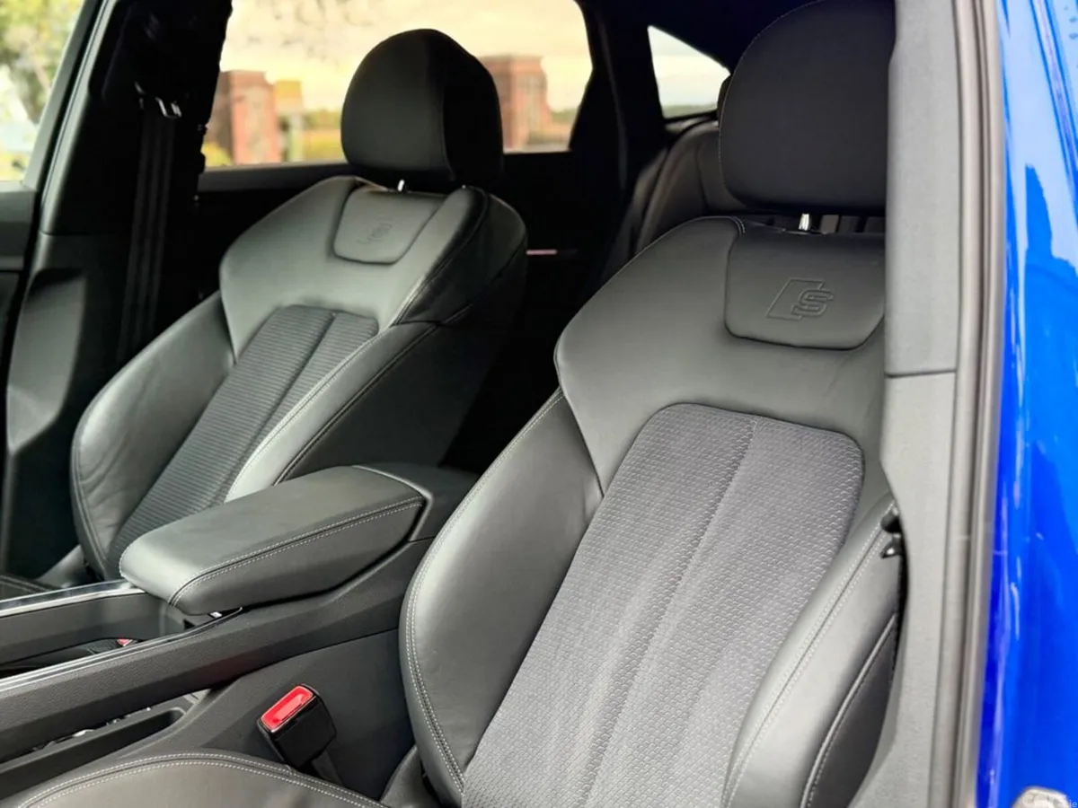 Audi Q8 e-tron SUV, Electric, 2023, Blue