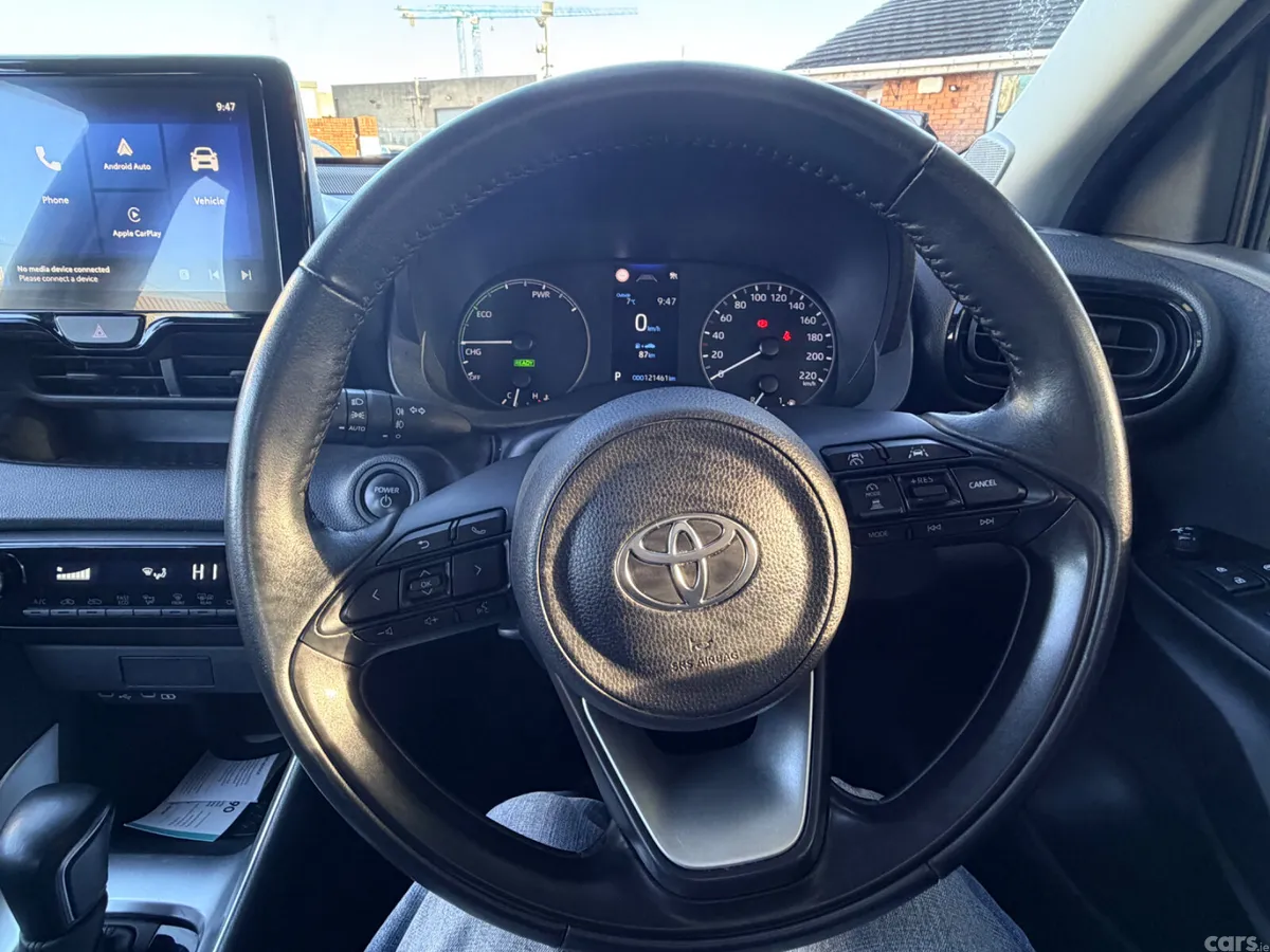 Toyota Yaris Hatchback, Petrol Hybrid, 2024, Grey