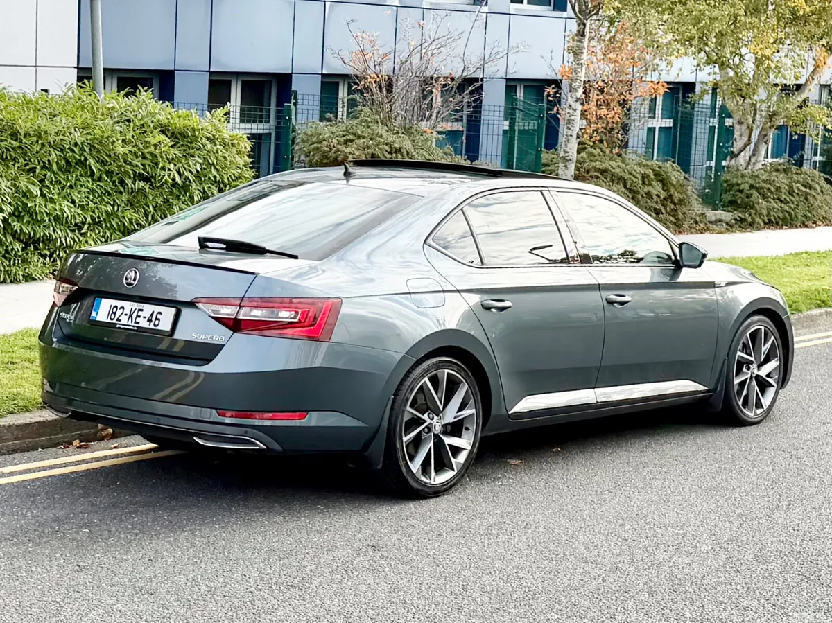 Skoda Superb Saloon, Petrol, 2018, Grey