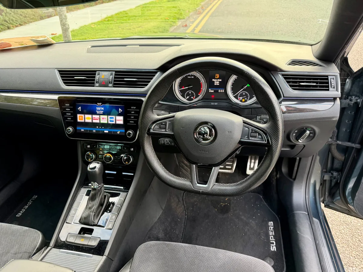 Skoda Superb Saloon, Petrol, 2018, Grey