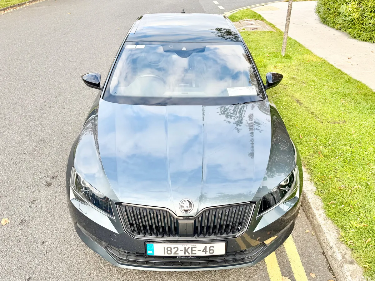 Skoda Superb Saloon, Petrol, 2018, Grey