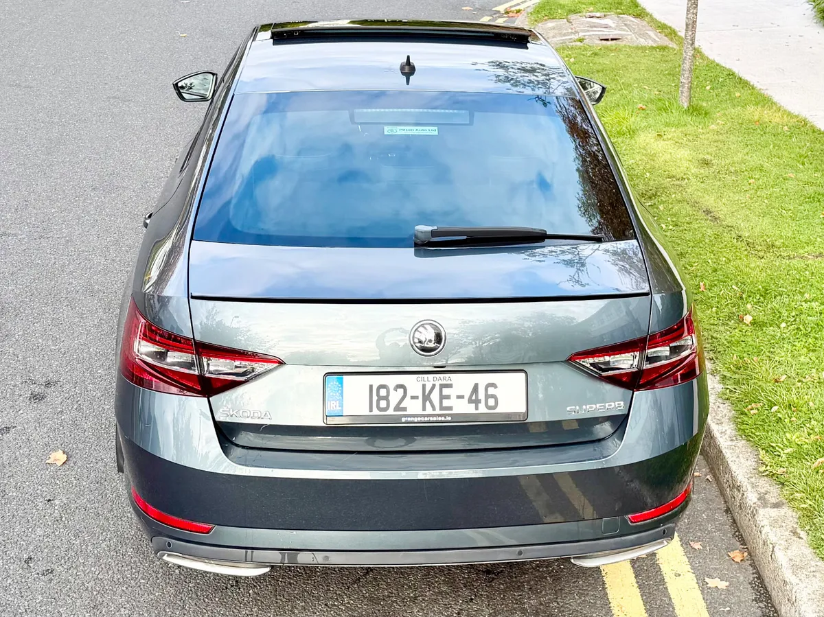 Skoda Superb Saloon, Petrol, 2018, Grey