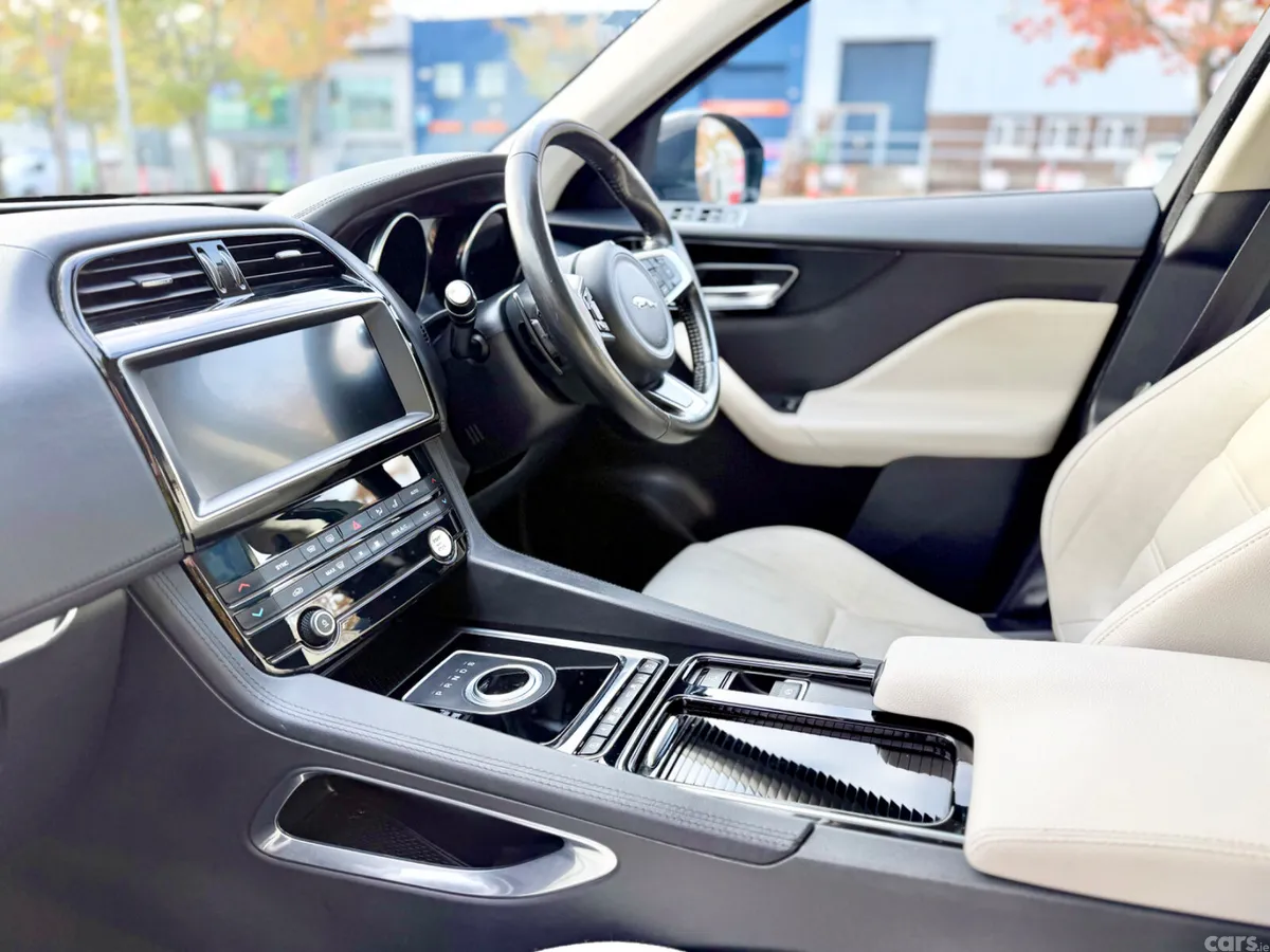 Jaguar F-Pace SUV, Diesel, 2020, Grey