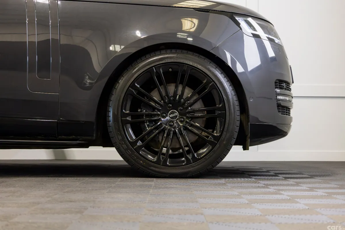 Land Rover Range Rover SUV, Petrol Plug-in Hybrid, 2024, Grey