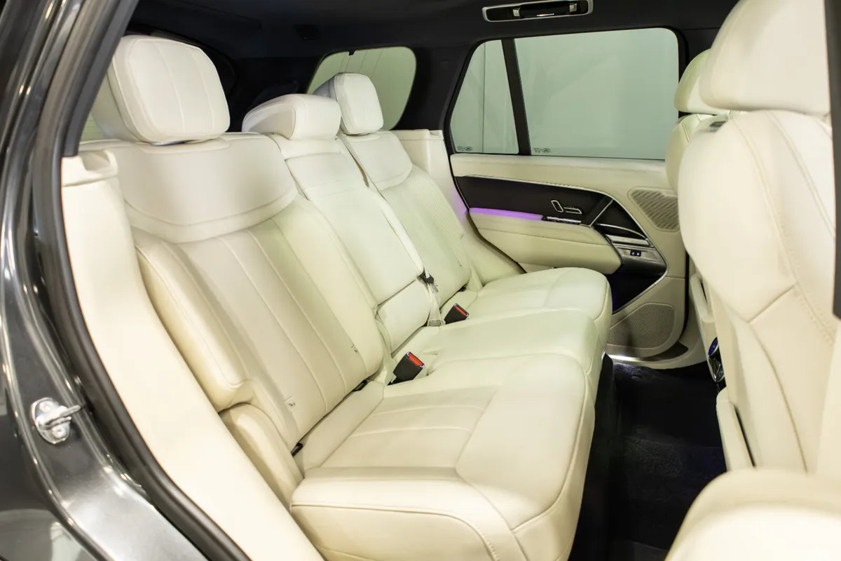 Land Rover Range Rover SUV, Petrol Plug-in Hybrid, 2024, Grey