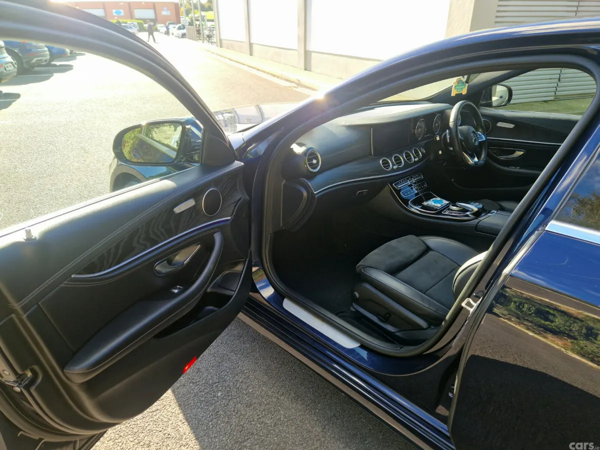 Mercedes-Benz E-Class Saloon, Diesel, 2017, Blue
