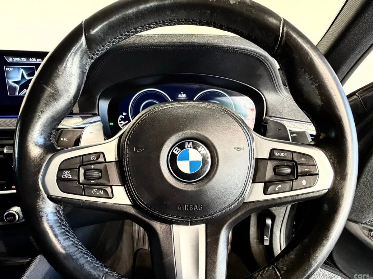 BMW 5-Series Saloon, Petrol Plug-in Hybrid, 2018, Black