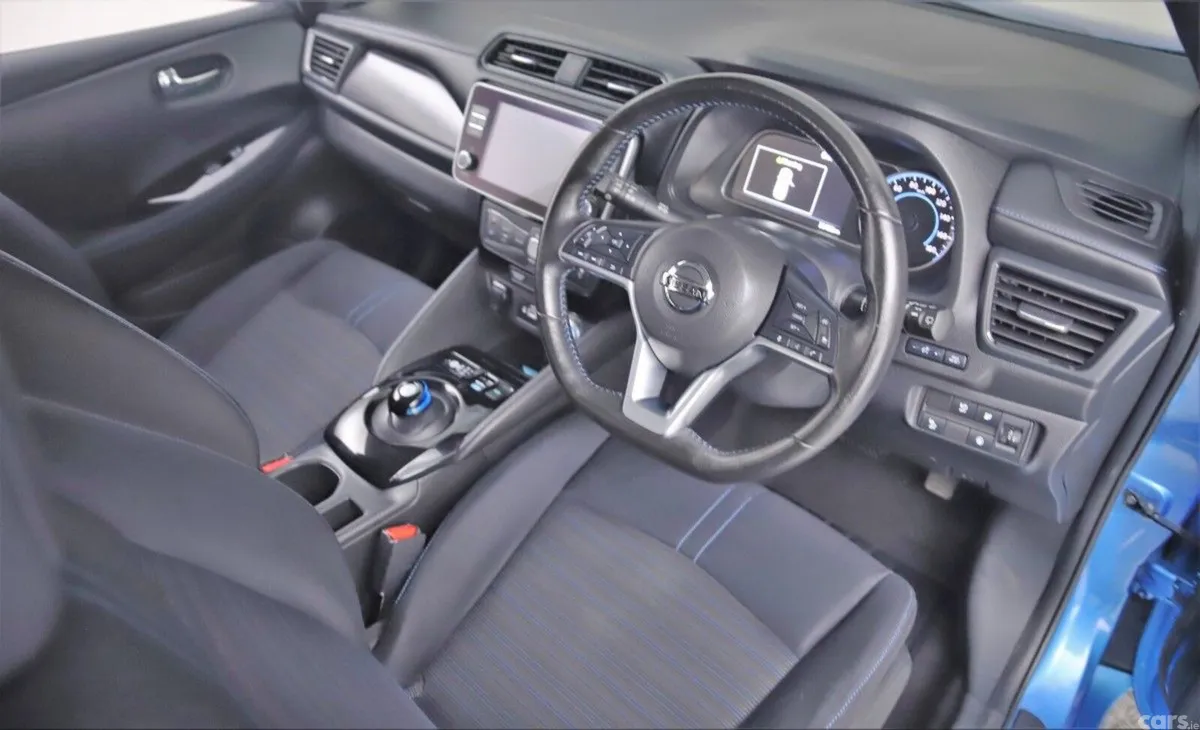 Nissan Leaf Hatchback, Electric, 2020, Blue