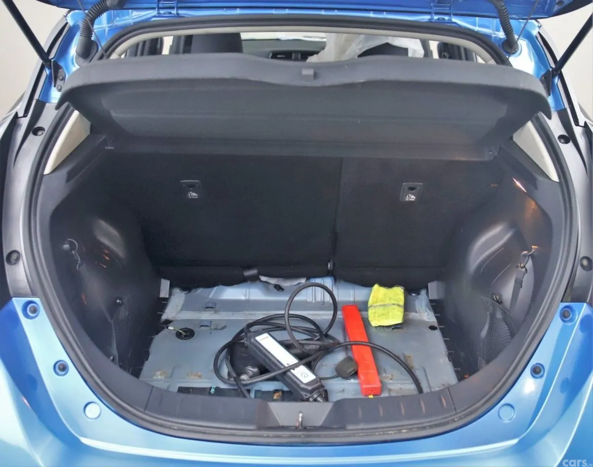 Nissan Leaf Hatchback, Electric, 2020, Blue
