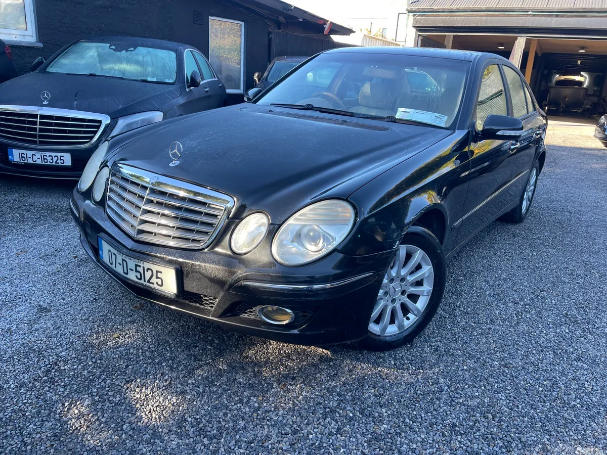 Mercedes-Benz 200 Saloon, Petrol, 2007, Black