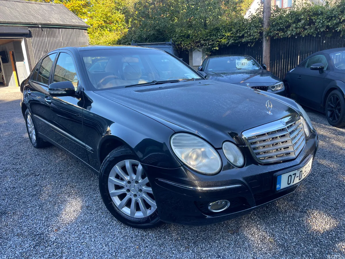 Mercedes-Benz 200 Saloon, Petrol, 2007, Black