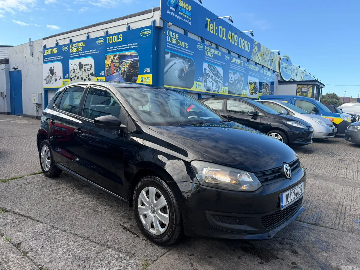 Volkswagen Polo Hatchback, Petrol, 2010, Black