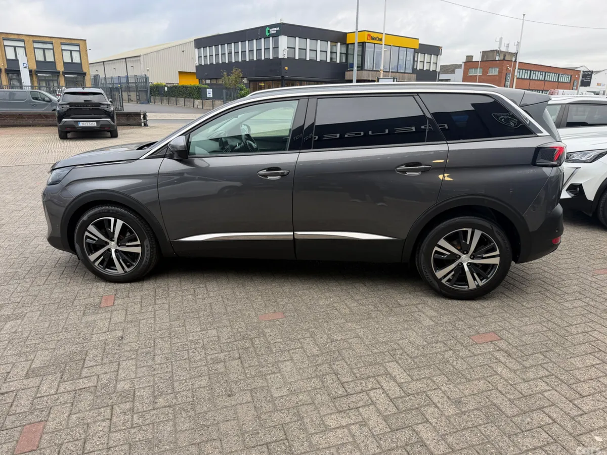 Peugeot 5008 SUV, Diesel, 2021, Grey