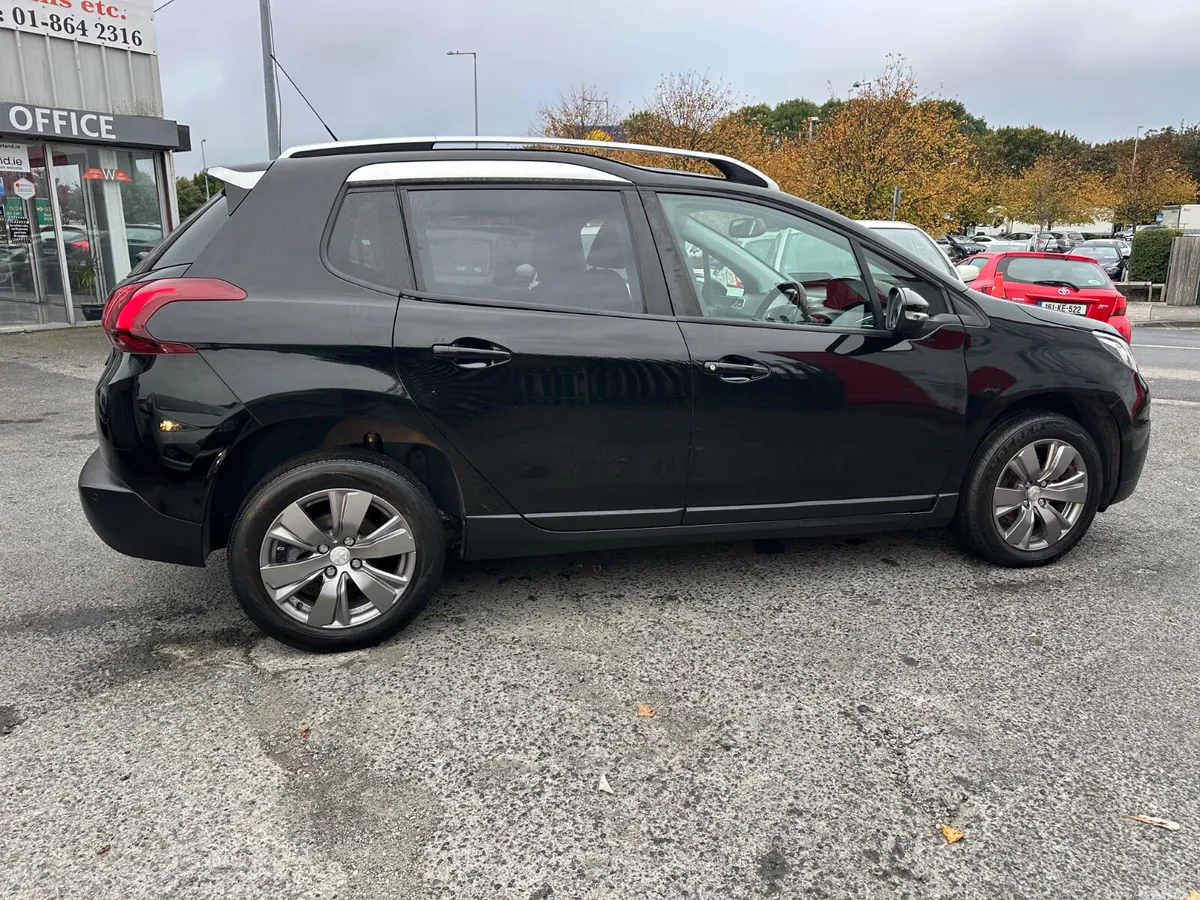Peugeot 2008 Hatchback, Petrol, 2018, Black