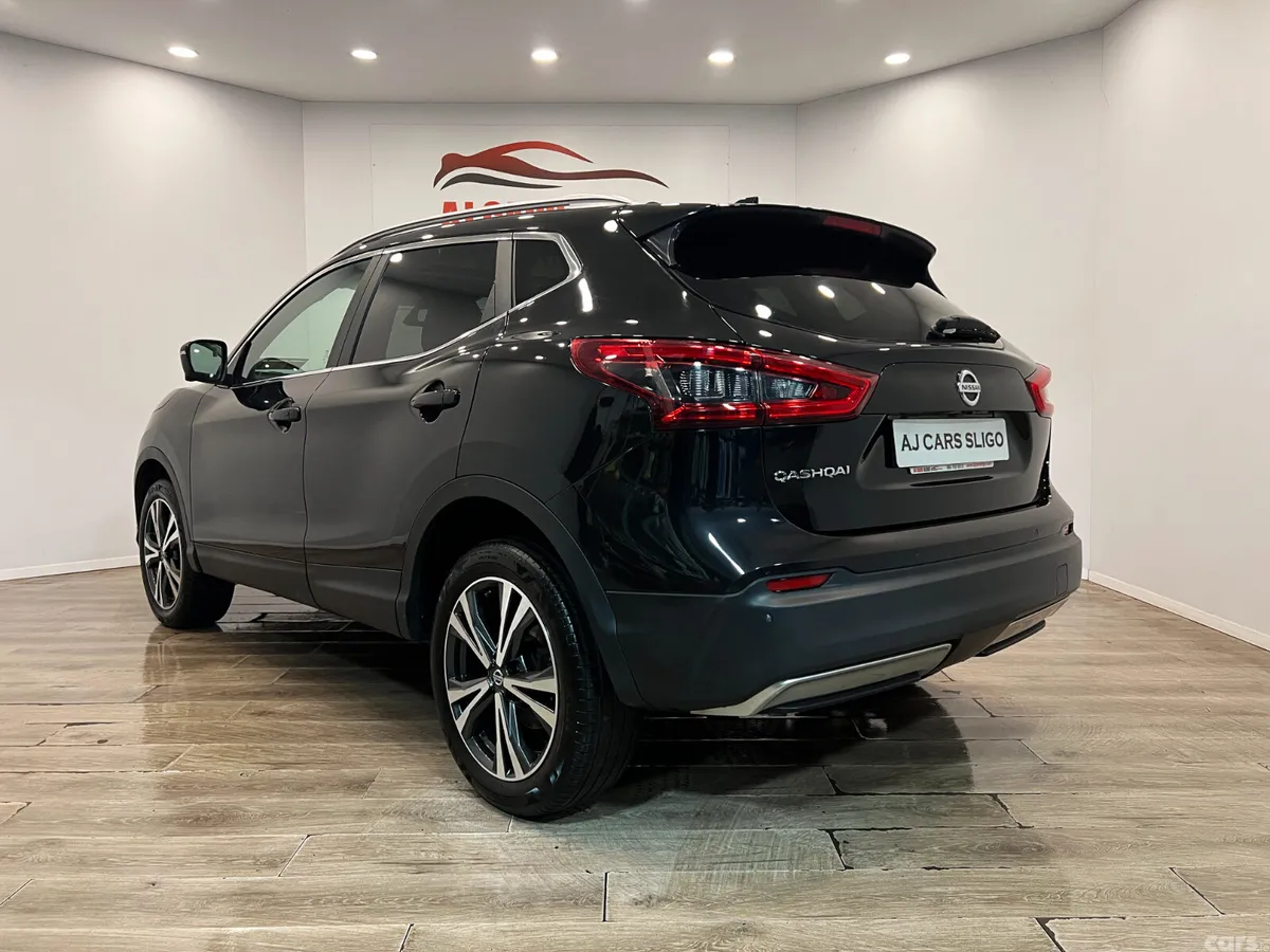 Nissan Qashqai Hatchback, Diesel, 2018, Black