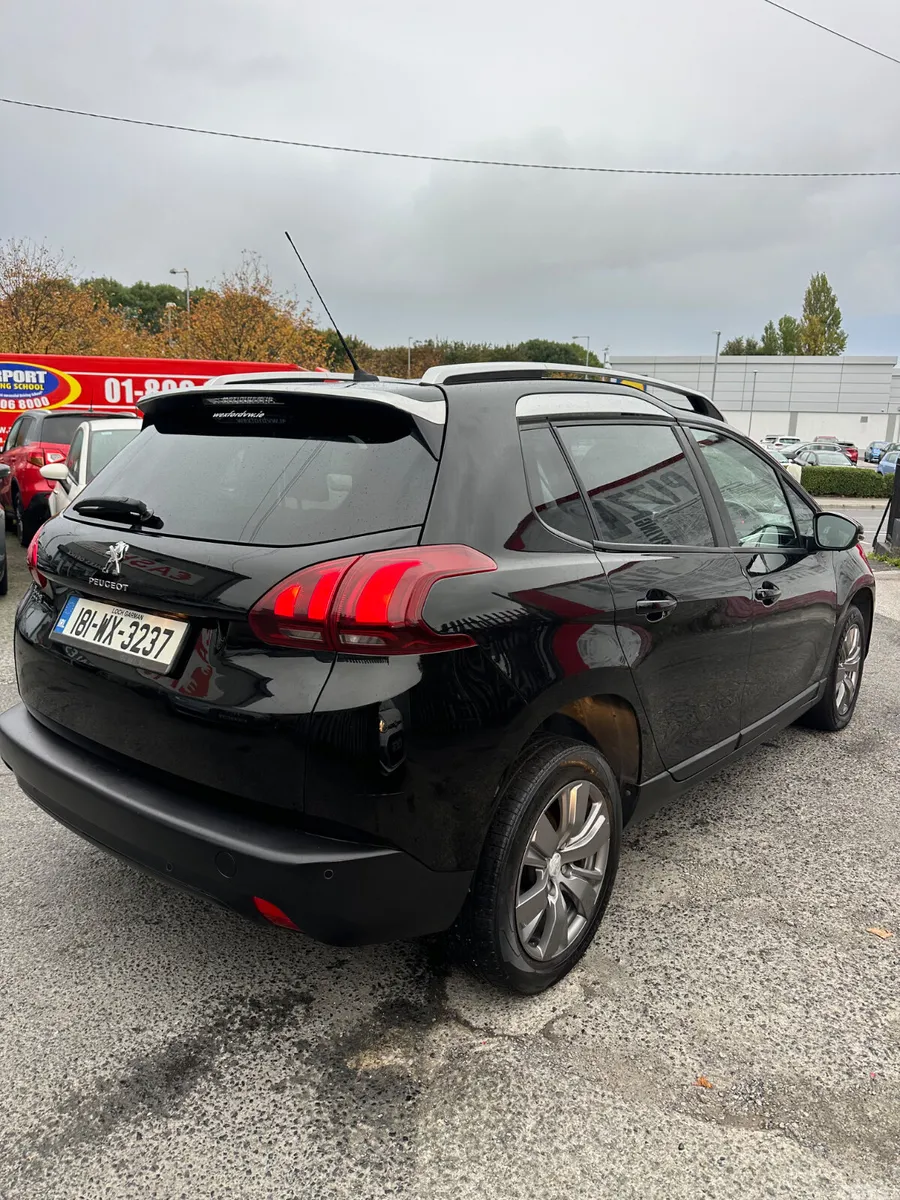 Peugeot 2008 Hatchback, Petrol, 2018, Black
