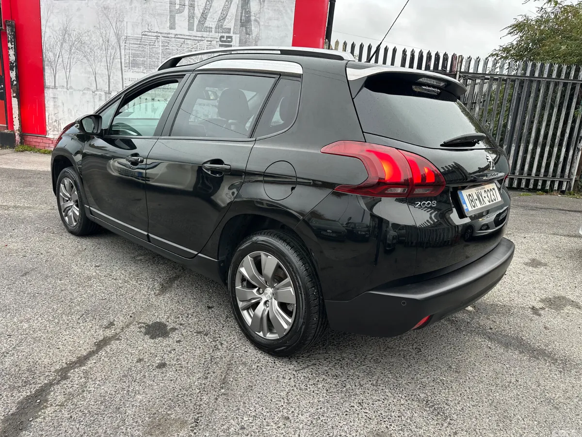 Peugeot 2008 Hatchback, Petrol, 2018, Black